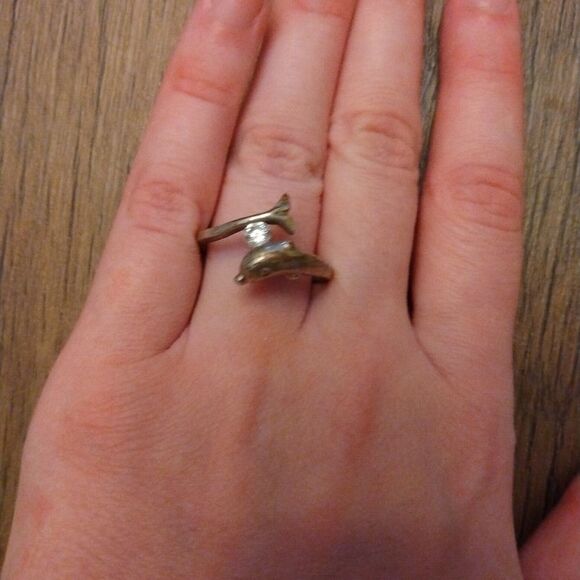 Silver dolphin crystal ring size 7 - Picture 3 of 3